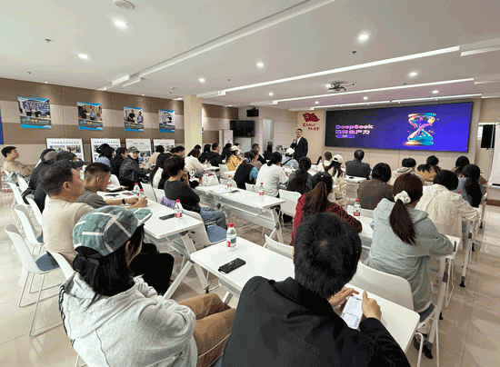 柯桥成校 社区干部拥抱AI，赋能社区治理智能化